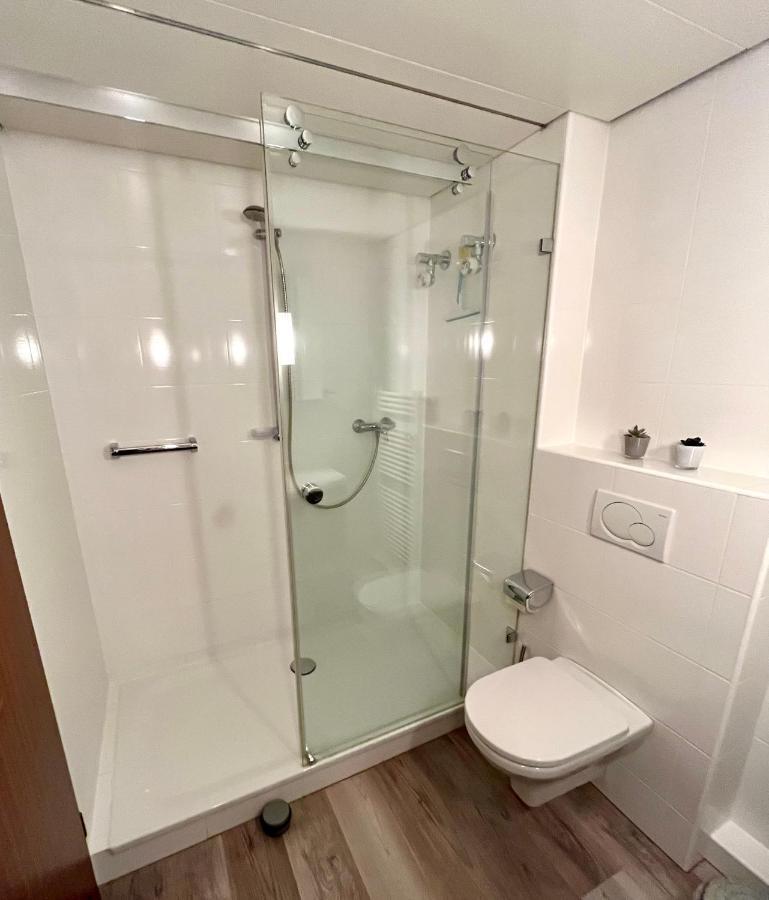 Appartementresidenz Am Kurpark - Ferienwohnungen Mit Pool & Sauna & Garage バート・ザルツフレン エクステリア 写真