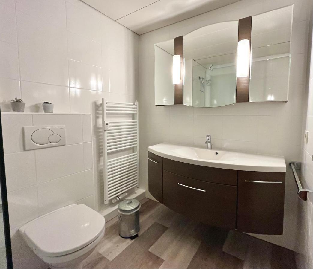 Appartementresidenz Am Kurpark - Ferienwohnungen Mit Pool & Sauna & Garage バート・ザルツフレン エクステリア 写真